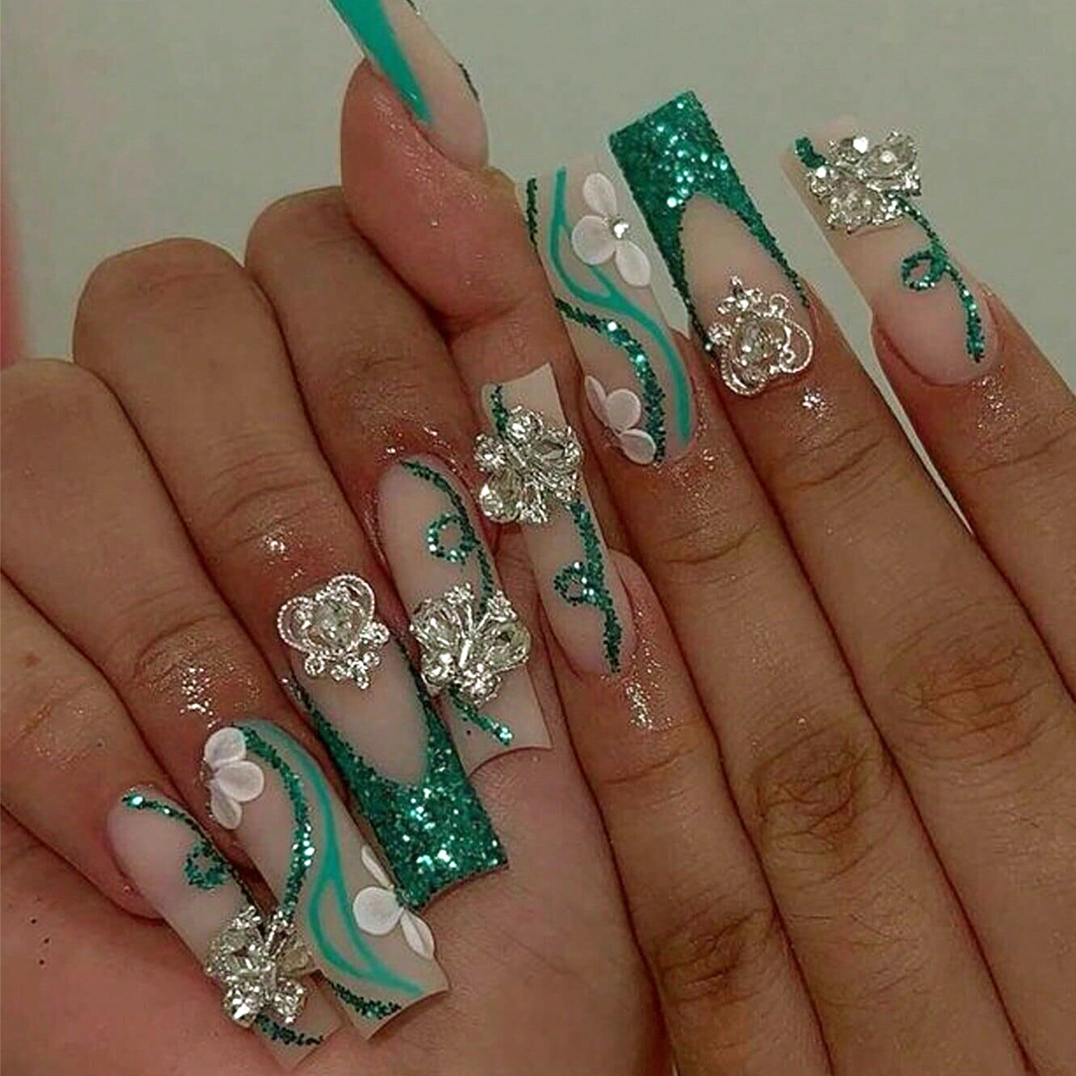 تابوت طويل يضغط على الأظافر ، - مراجعة Nail Art French Nails وسعره