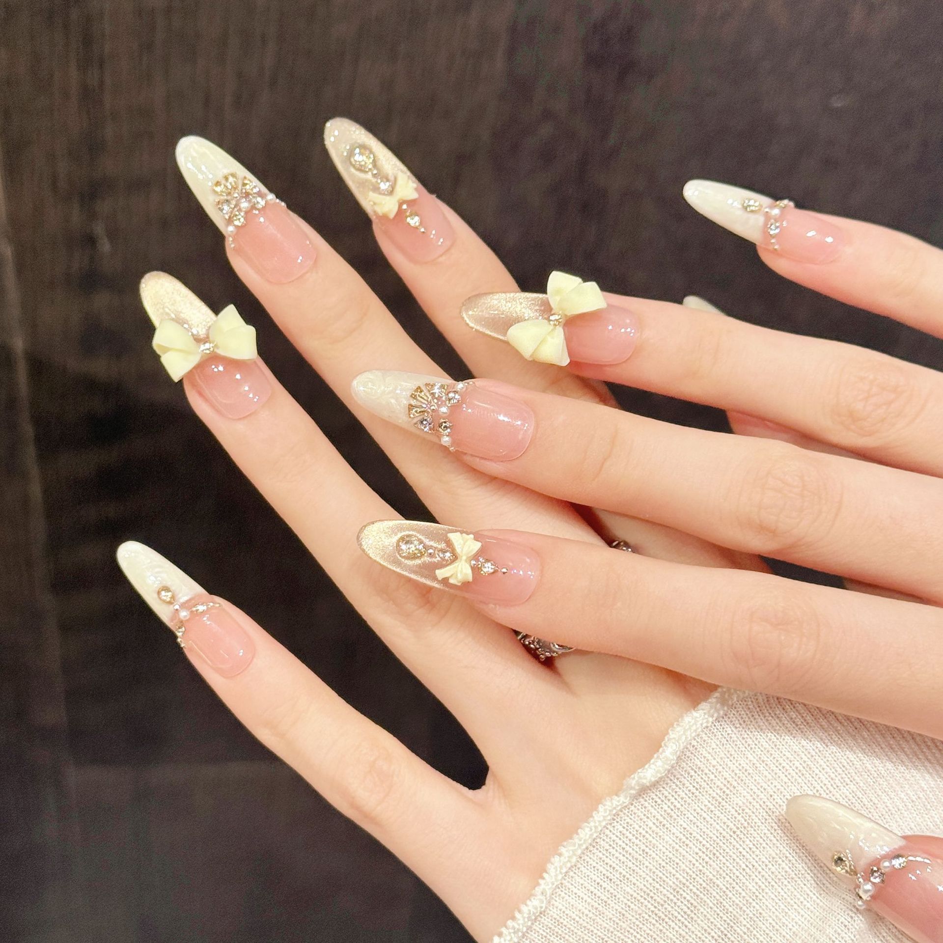 10 قطعة الصحافة اليدوية على ال - مراجعة Nail Art French Nails وسعره