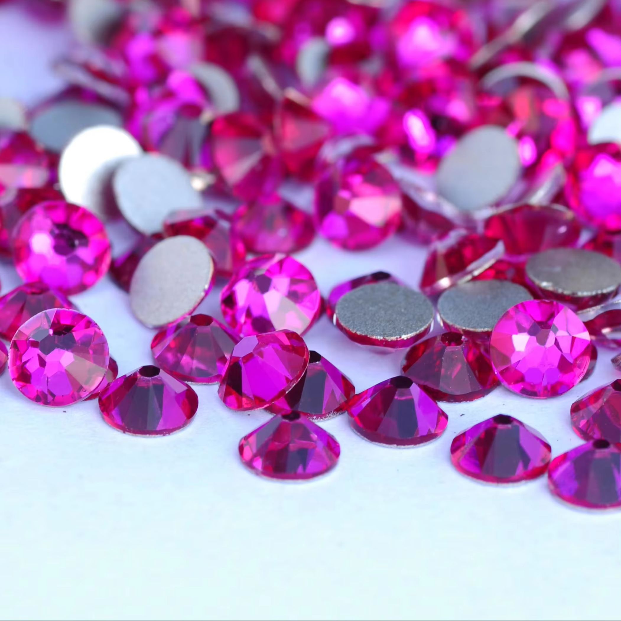 أحجار الراين الكريستالية الفوش - مراجعة Nail Art Fuchsia وسعره