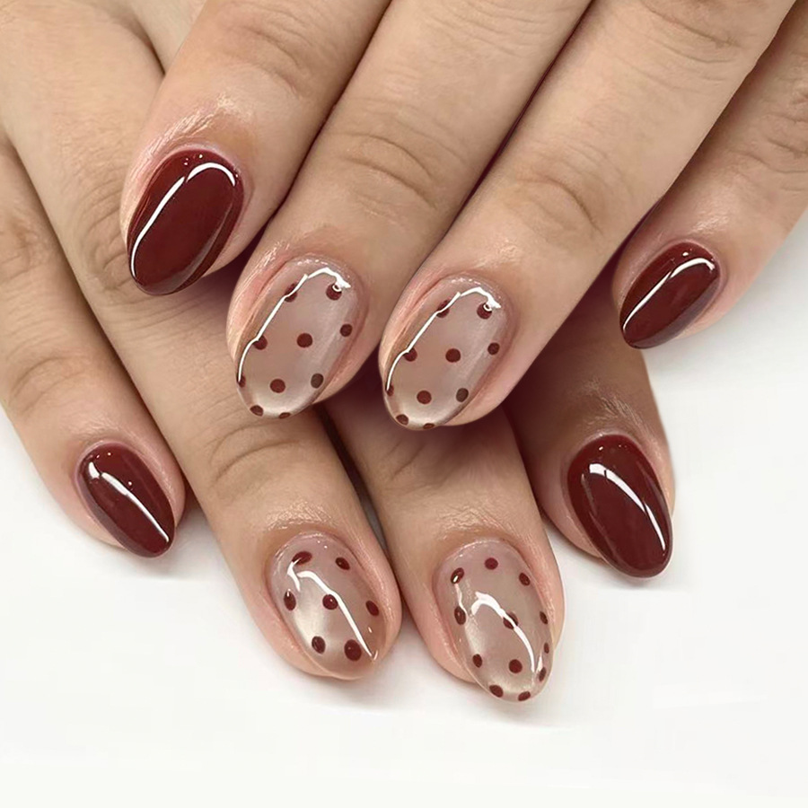24 قطعة من الأظافر الاصطناعية  - مراجعة Nail Art Red Wine وسعره